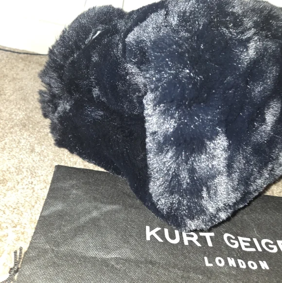 Like New Kurt Geiger Kensington XXL Faux Fur Convertible Shoulder Bag - Picture 17 of 17